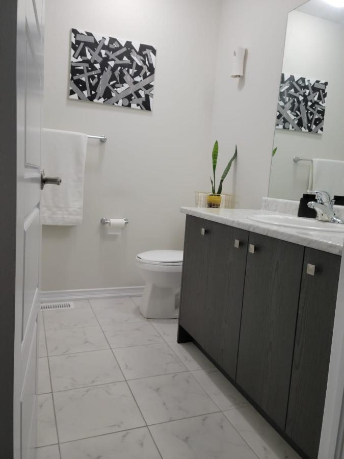 Niagara- Beautiful Cozy Sunfilled Big Complete House Minutes Drive From Falls Vila Thorold Exterior foto