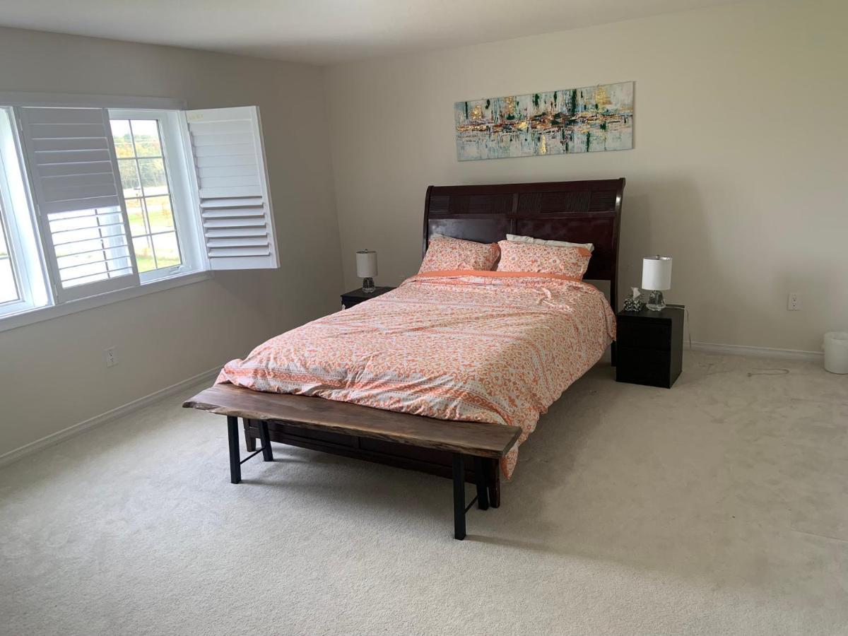 Niagara- Beautiful Cozy Sunfilled Big Complete House Minutes Drive From Falls Vila Thorold Exterior foto
