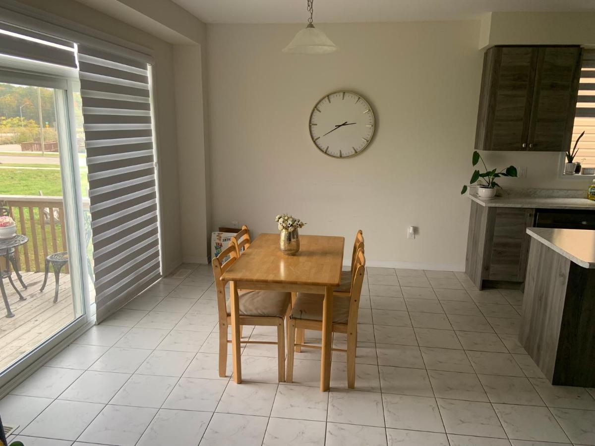 Niagara- Beautiful Cozy Sunfilled Big Complete House Minutes Drive From Falls Vila Thorold Exterior foto